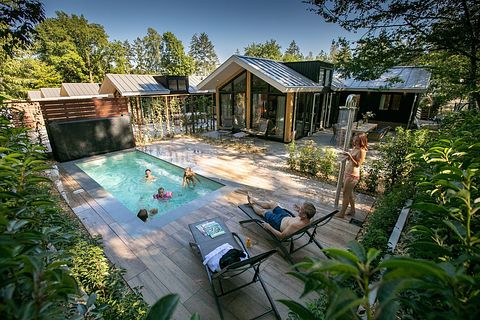 Luxury lodge with (heated) private pool - 2