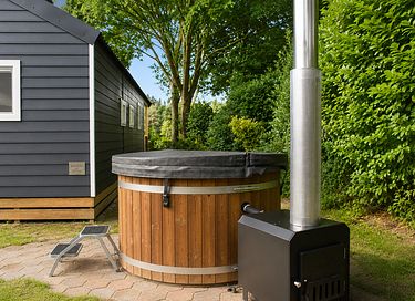 Chalet met privé hottub aan de speelvijver - 2