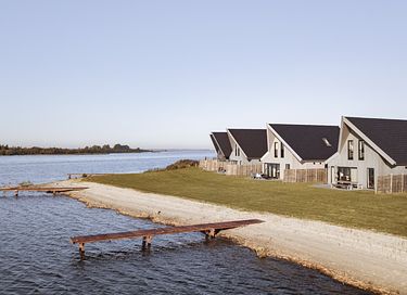 Maison de vacances (6p) au bord d'un lac
