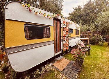 Retro B&B Caravan on a Small Island  - 2