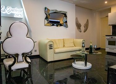 Romantische Wohnung mit privatem Jacuzzi - 6