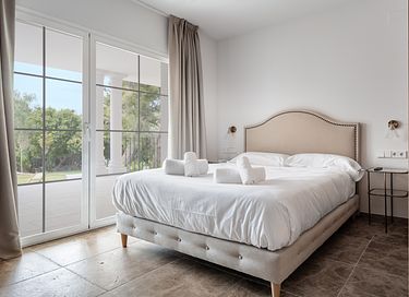 Luxury villa near the sea for up to 20p. - 27