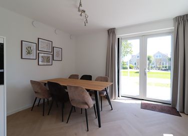Spacious house on park near the IJsselmeer - 8