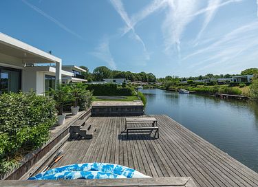 Villa moderne sur l'eau (8 personnes) avec climatisation - 23