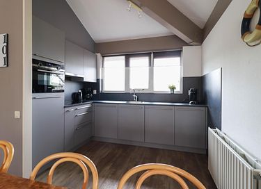 Luxury bungalow with waterfront sauna - 9