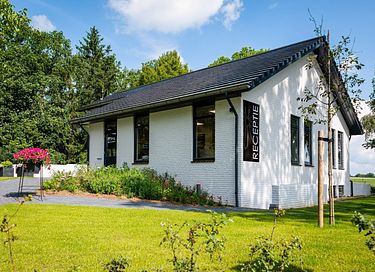 Luxuriöse Lodge für 4 Personen mit 2 Badezimmern und Spa - 25