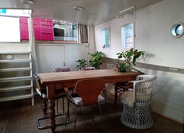 Charming houseboat between Rotterdam and Delft - 11