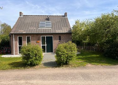 Freistehender Bungalow mit Whirlpool und Pizzaofen - 41