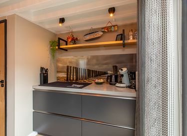 Apartamento con estilo y terraza soleada - 11