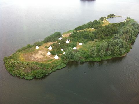 Passer la nuit dans un tipi sur une petite île - 4