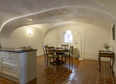 Cottage in der alten Orangerie eines Schlosses - 13