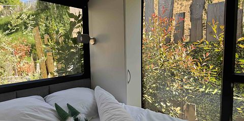 tiny house dans les bois avec bain à remous - 4