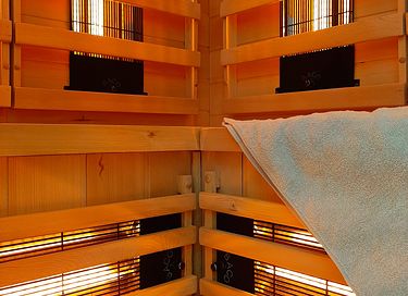 Verstecktes Waldhaus mit privatem Wellness - 19