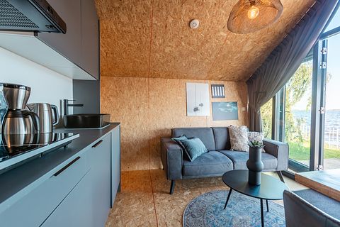 Modern chalet aan een meer - 5