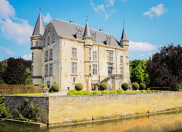 Coach house at the most beautiful castle in Limburg - 23