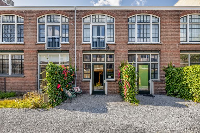 Farbenfrohes Loft mit Palmen in Breda - 1