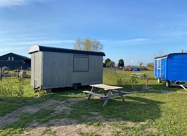 Pipowagen in een landelijke omgeving  - 3