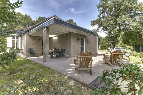 Villa in de natuur mét je eigen bubbelbad - 5