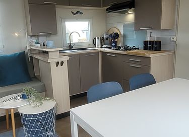 Logement de vacances avec jacuzzi au bord de l'eau - 11