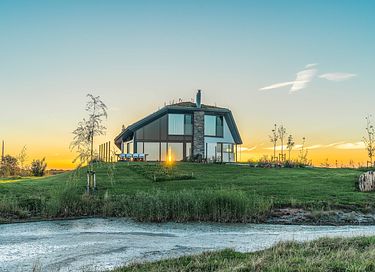 Naturvilla mit Whirlpool und Aussicht