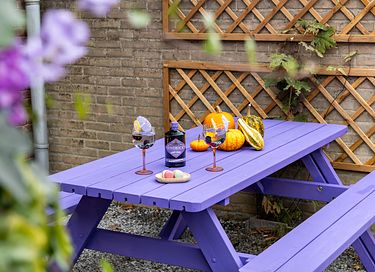 Stilvoll übernachten in einer violetten Oase - 40