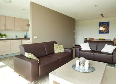 Vakantiewoning met tuin op waterrijk park - 5