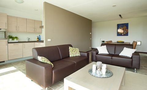 Vakantiewoning met tuin op waterrijk park - 5