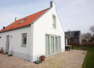 Luxury holiday home with spacious garden near the coast - 40