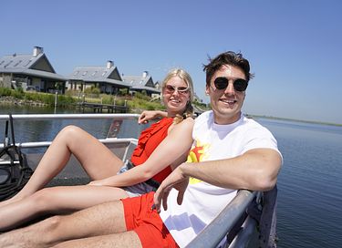 Vakantiehuis vlakbij het water met terras - 19