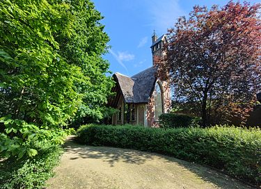 Unique chapel on castle estate near Antwerp