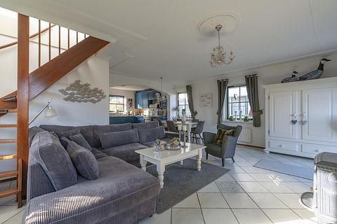 Child-friendly holiday home by the playground - 5