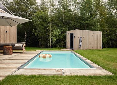 Luxury vacation villa with pool - 2