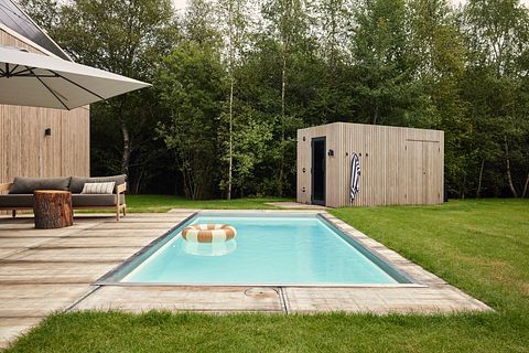 Luxury vacation villa with pool - 2