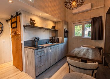 tiny house confortable dans une région boisée - 6