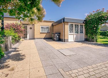 Moderne bungalow met omheinde tuin - 14