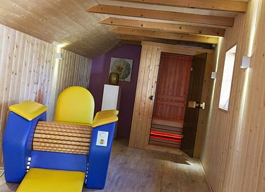 Chalet de bien-être avec bain à remous et sauna (6p) - 27