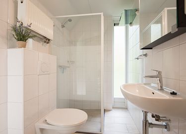 Quietly located vacation home on green park - 13