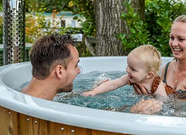 Maison familiale en bois avec jacuzzi - 7