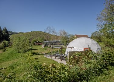 Glamping-Kuppel unter den französischen Sternen