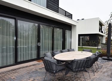 Vacation villa (10p) with hot tub by the water - 30