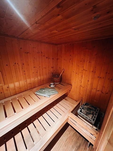 Luxe privé spa met bad, bioscoop & sauna - 2