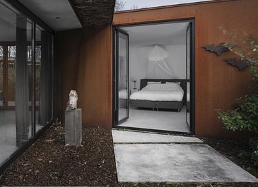 Een design bosvilla gemaakt van staal  - 22