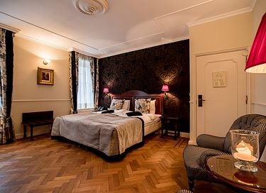 Passez la nuit dans la suite nuptiale du domaine. - 2