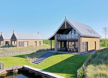 Luxe villa op een mooi park aan het water