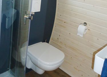 Luxury hiker's hut in beautiful surroundings - 9