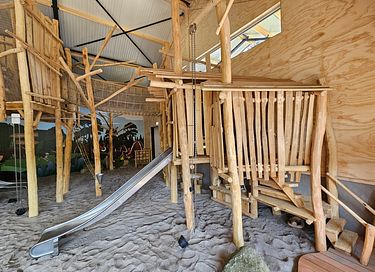 Special overnight stay in an XXL treehouse - 32