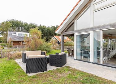 Dog-friendly family home near the sea - 2