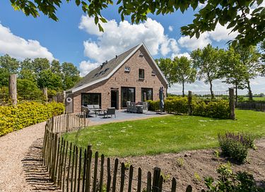 Groot en luxe vakantiehuis in Zeeland - 35