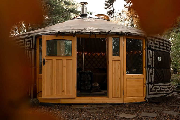 Prachtige yurt aan het water - 1
