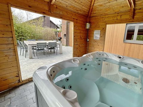 Vakantiewoning met sauna en jacuzzi - 3
